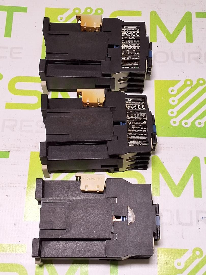 TELEMECANIQUE LP1D1201 CONTACTOR WITH LA4DC1U MODULE