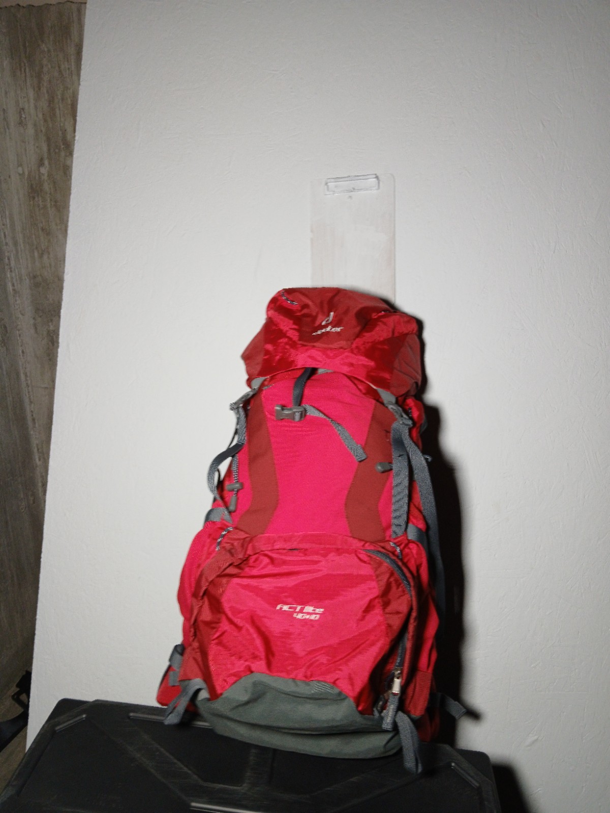 Deuter , Hiking Backpack, trecking,  backpacking , trecking , trail bag ,