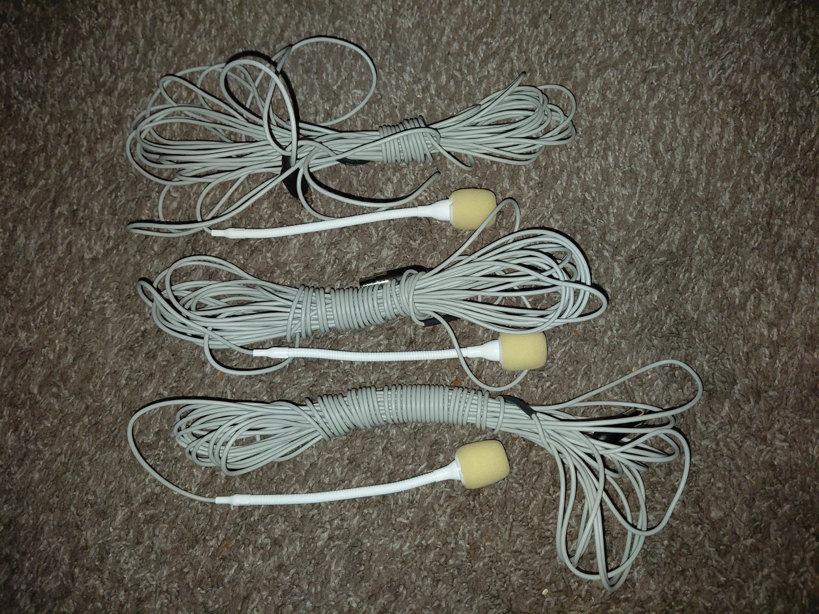(3) VCM 3 Choir Microphone, White Long