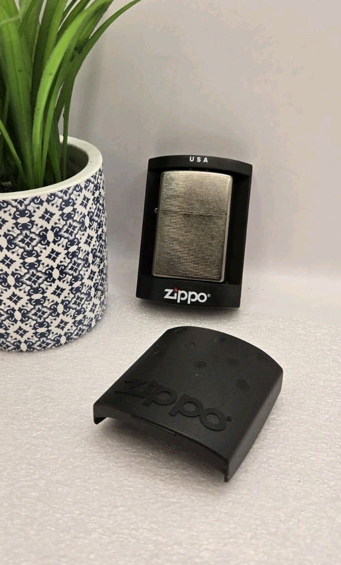 ZIPPO FINE LINES LIGHTER - New With Case - Made in USA
