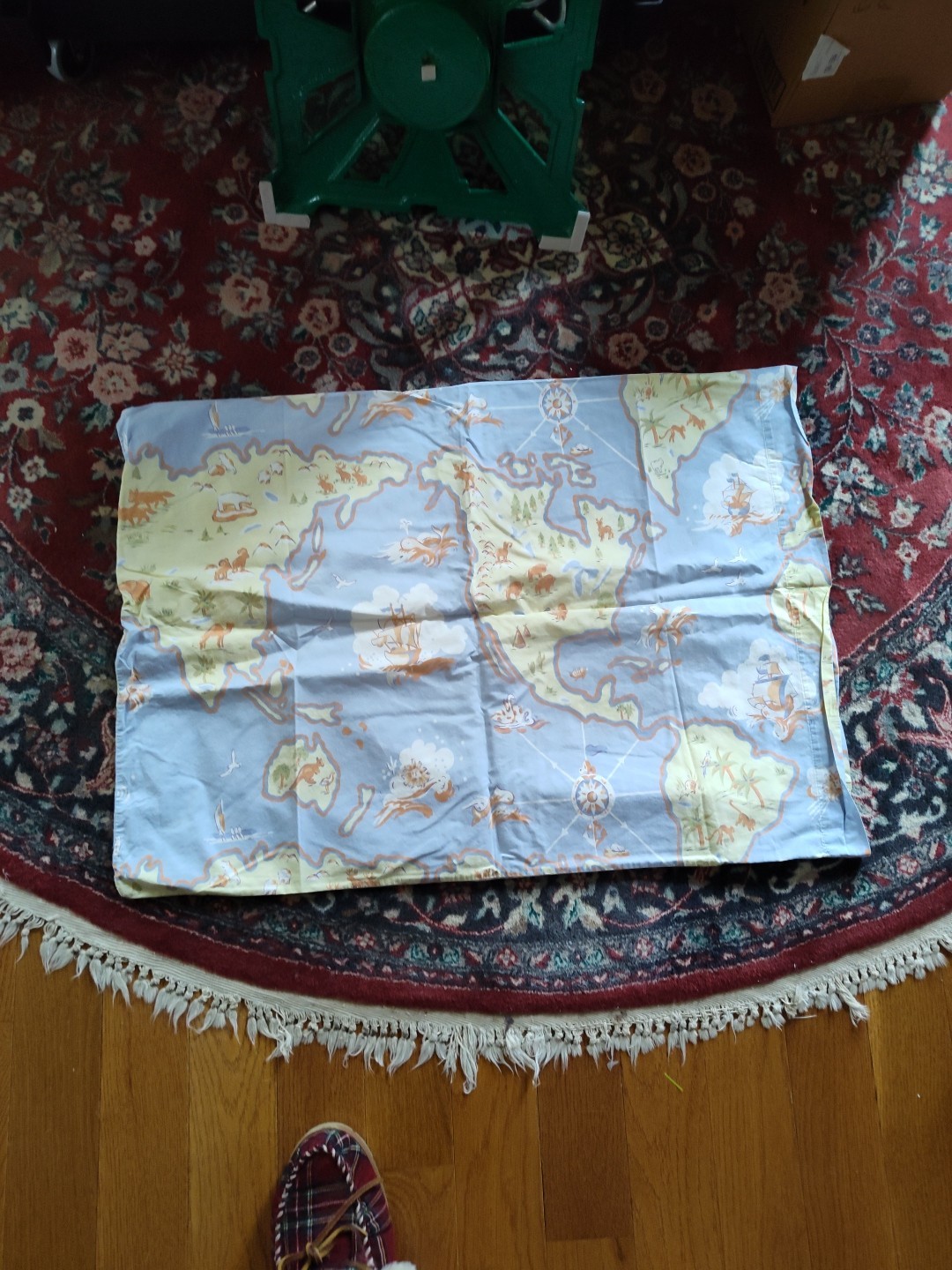 1 Vintage Pottery Barn Kids Map Animals Blue Pale Yellow Standard Pillowcase EUC