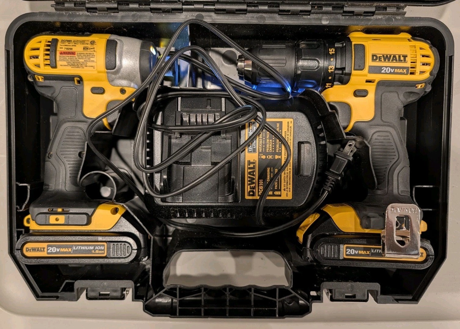 DEWALT DCK280C2 2-Tool 20-Volt Max Power Tool Combo Kit 2-Batteries Charger Case