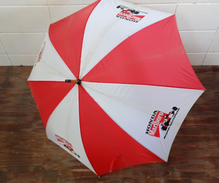 Marlboro McLaren Honda Formula 1 Grand Prix Racing Team Vtg Umbrella Sz 32.67 in