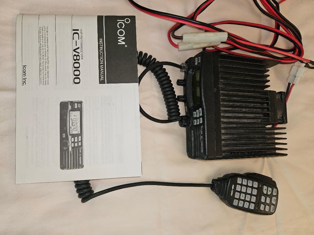 icom ic-v8000 radio
