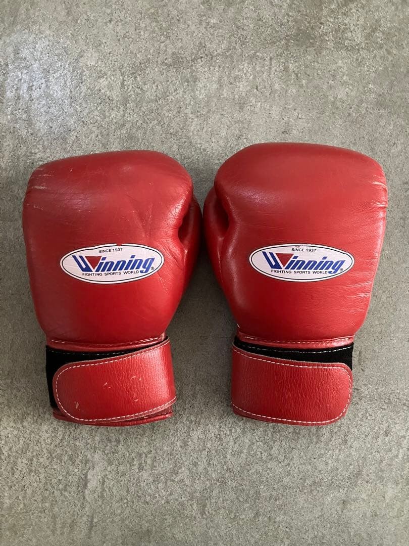 Winning Boxing Gloves MS-200B 8oz Pro Type Red Japan Used