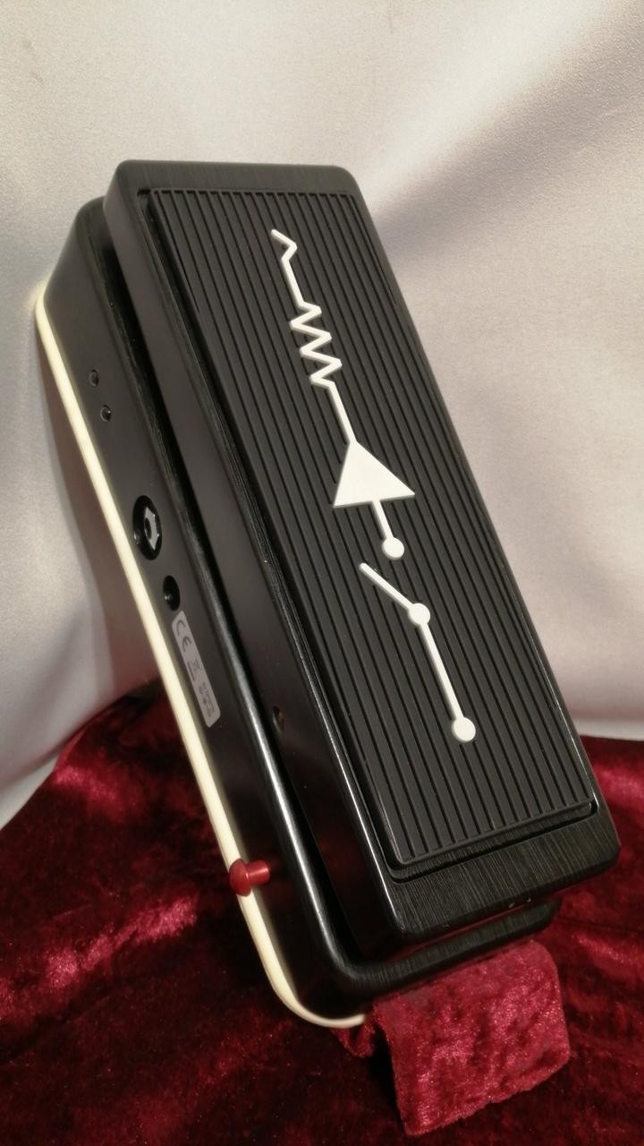 C.A.J Custom Audio Japan MC404 Wah Pedal with Inductor Switch & Booster Used