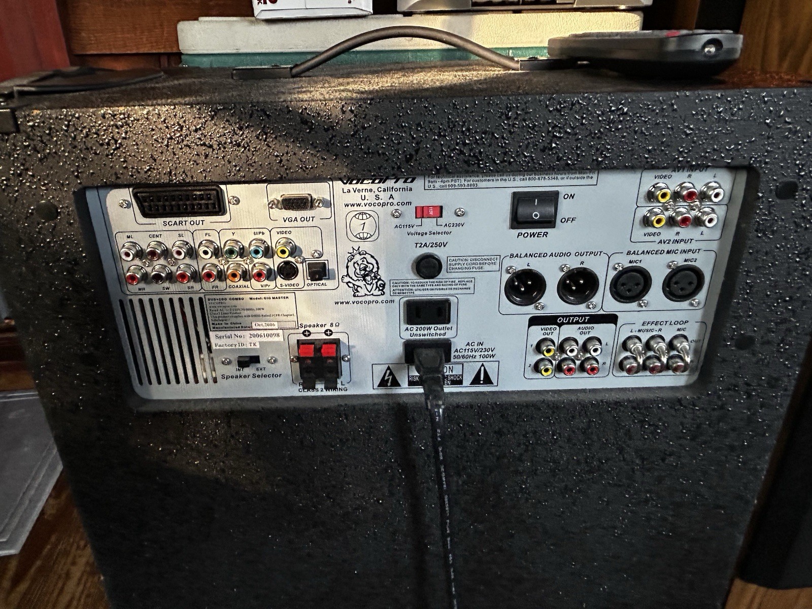 Vocopro Gig-Master Karaoke Multi-Format Player 100w Amplifier, Portable w/REMOTE