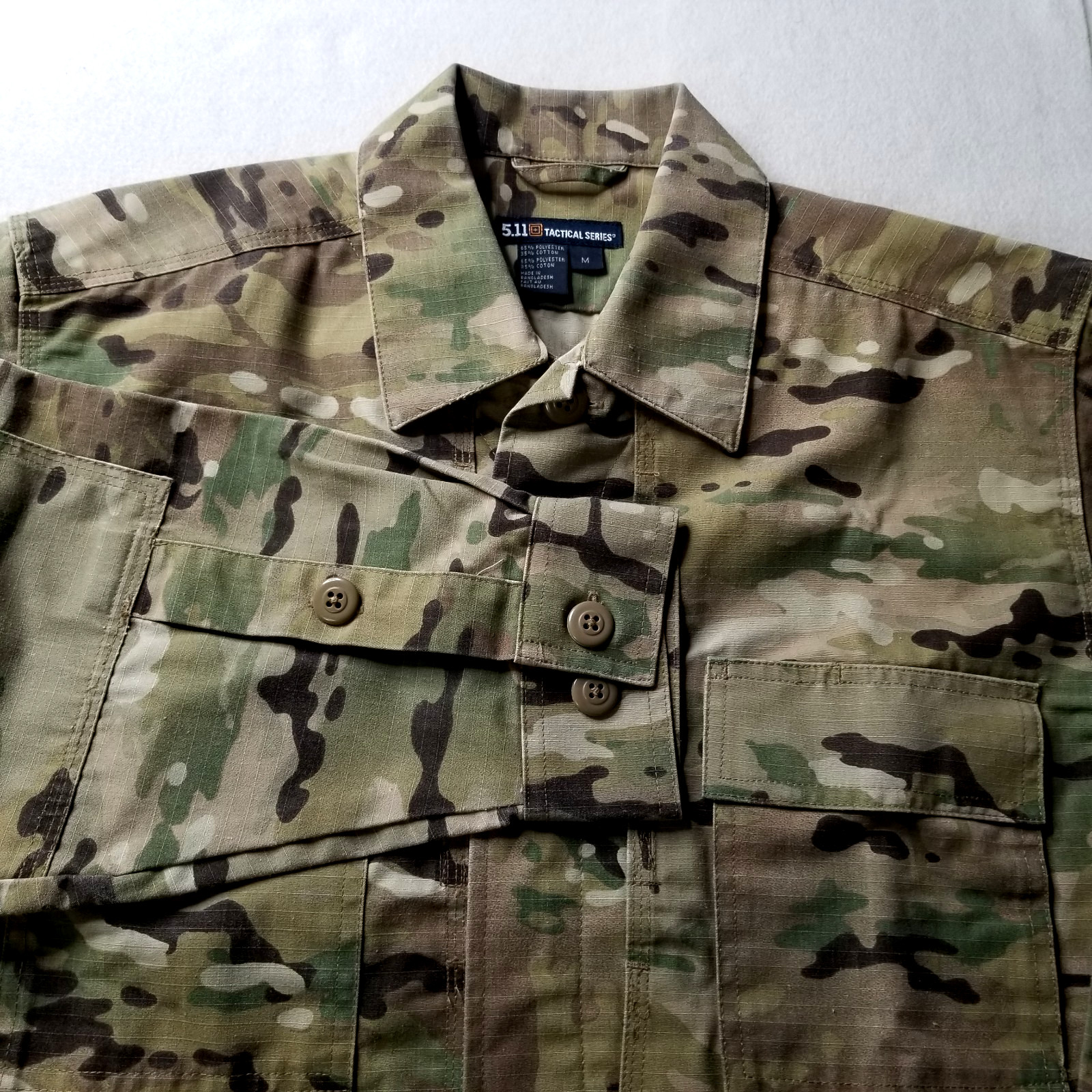 Men’s 5.11 Tactical Size M Multicam Camouflage Ripstop Button Up Canvas Shirt