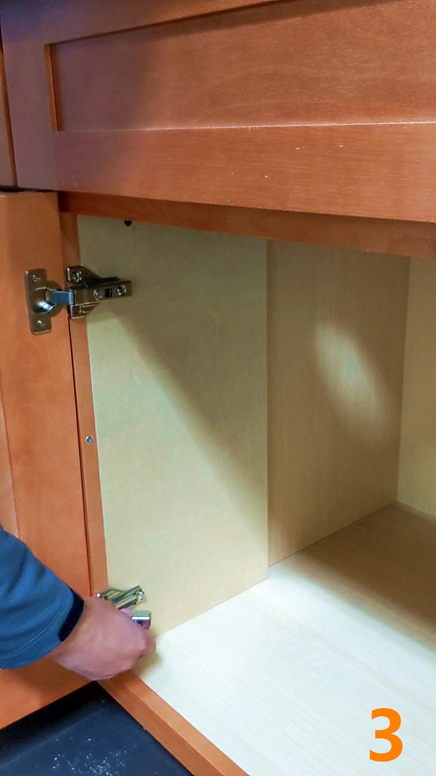 Full Overlay Cup Hinge Soft Close Face Frame Cabinet Hinge 1