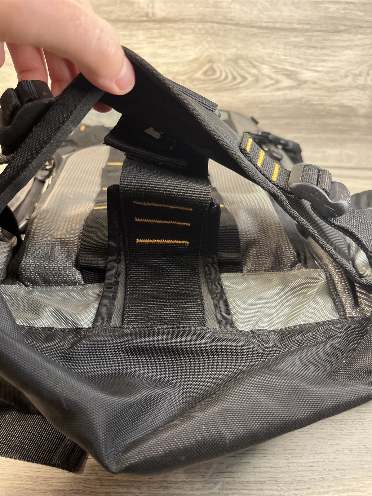 Ogio Recon Backpack Hiking Tek Spec Straps Pockets 2003 VGUC
