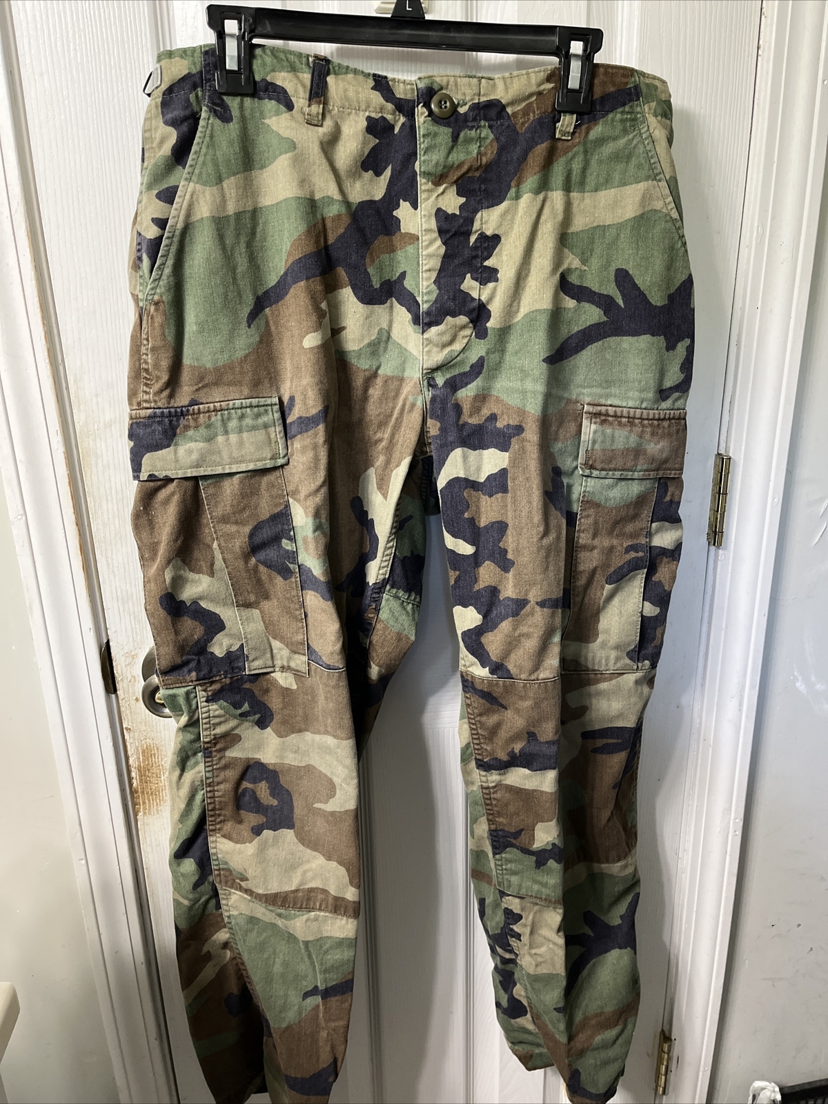 ARMY WAR CAMO HUNTING MILITARY GREEN CAMO PANTS SIZE MEDIUM/REGULAR MULTI POCKET