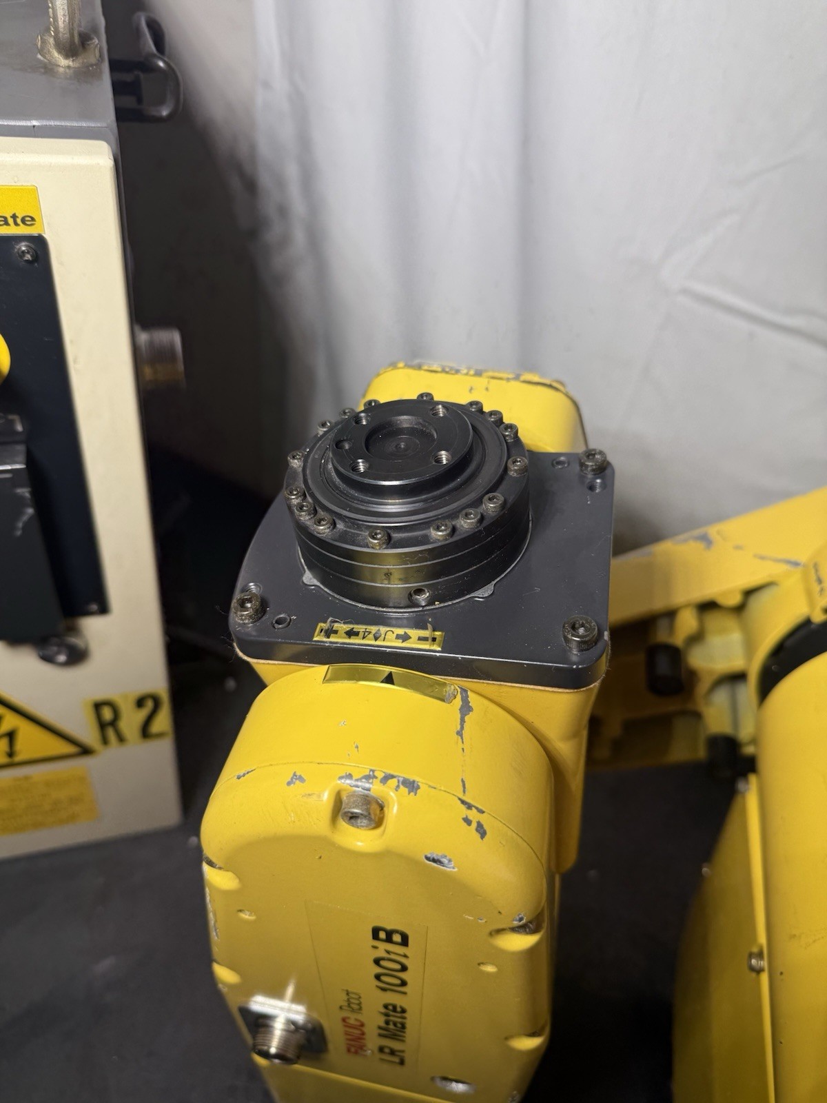 Fanuc LR Mate 100iB With J3IB Mate Controller Untested