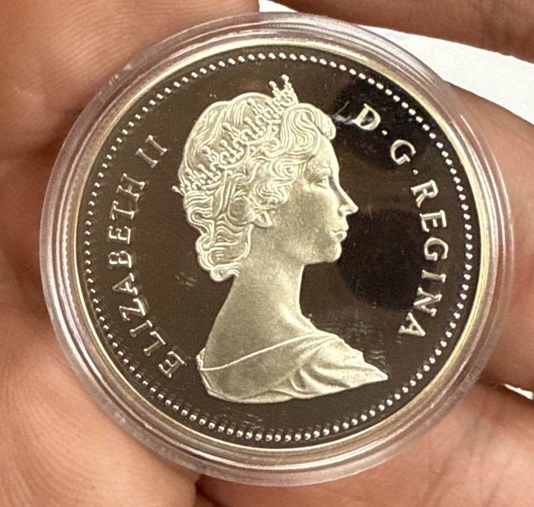 1988 Canada Silver Dollar #3633