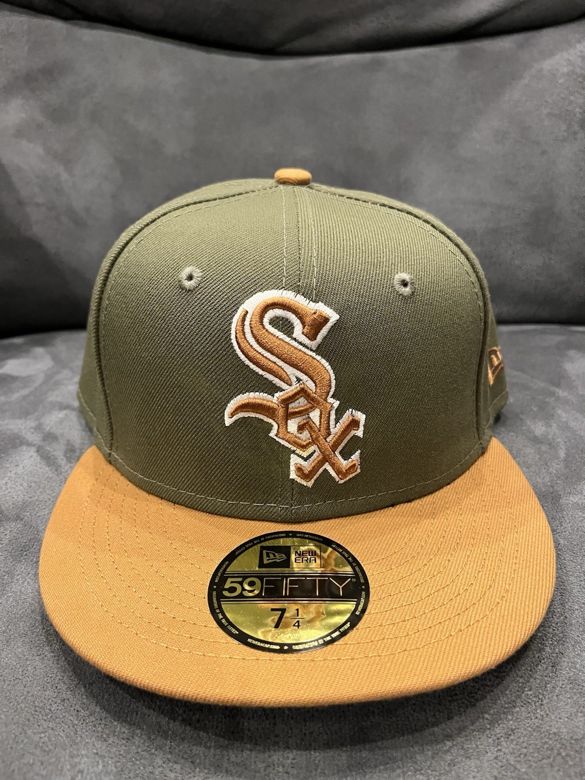 AUTHENTIC New Era 59FIFTY Chicago White Sox Fitted 7 1/4 Hat Olive/BrownBaseball