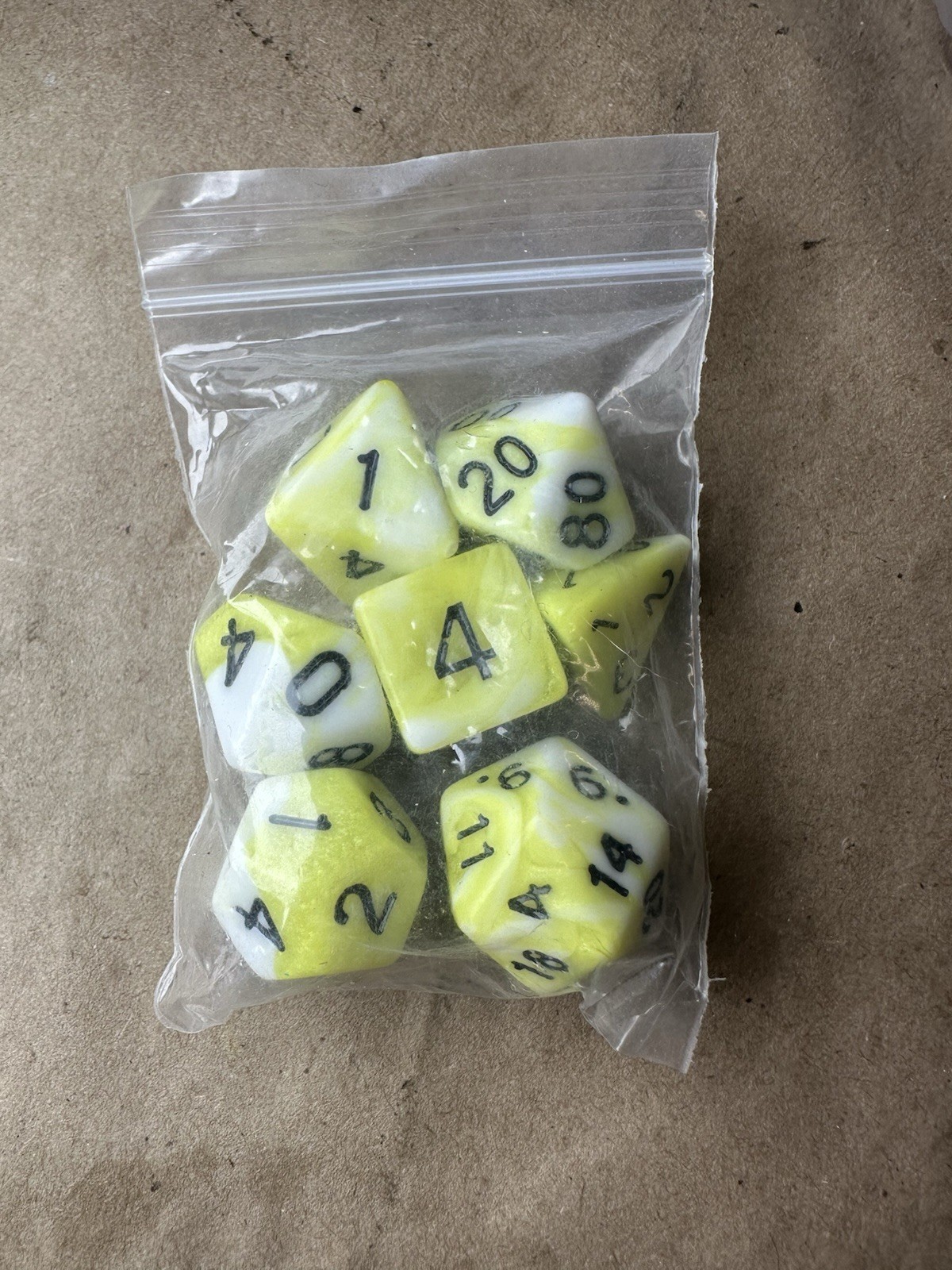 7 Piece Yellow/White Polyhedral Dice Set w/ Burgundy Dice Bag - RPG