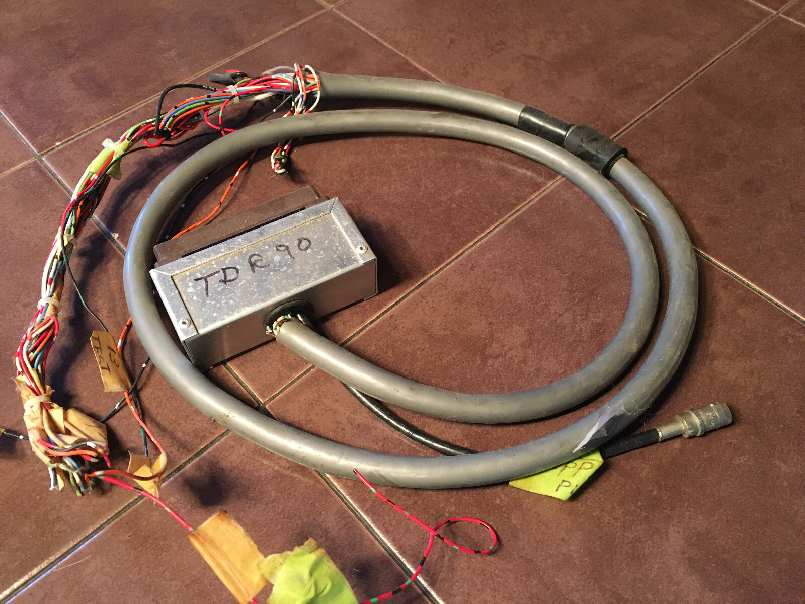 Rockwell Collins TDR-90 Connector with wires