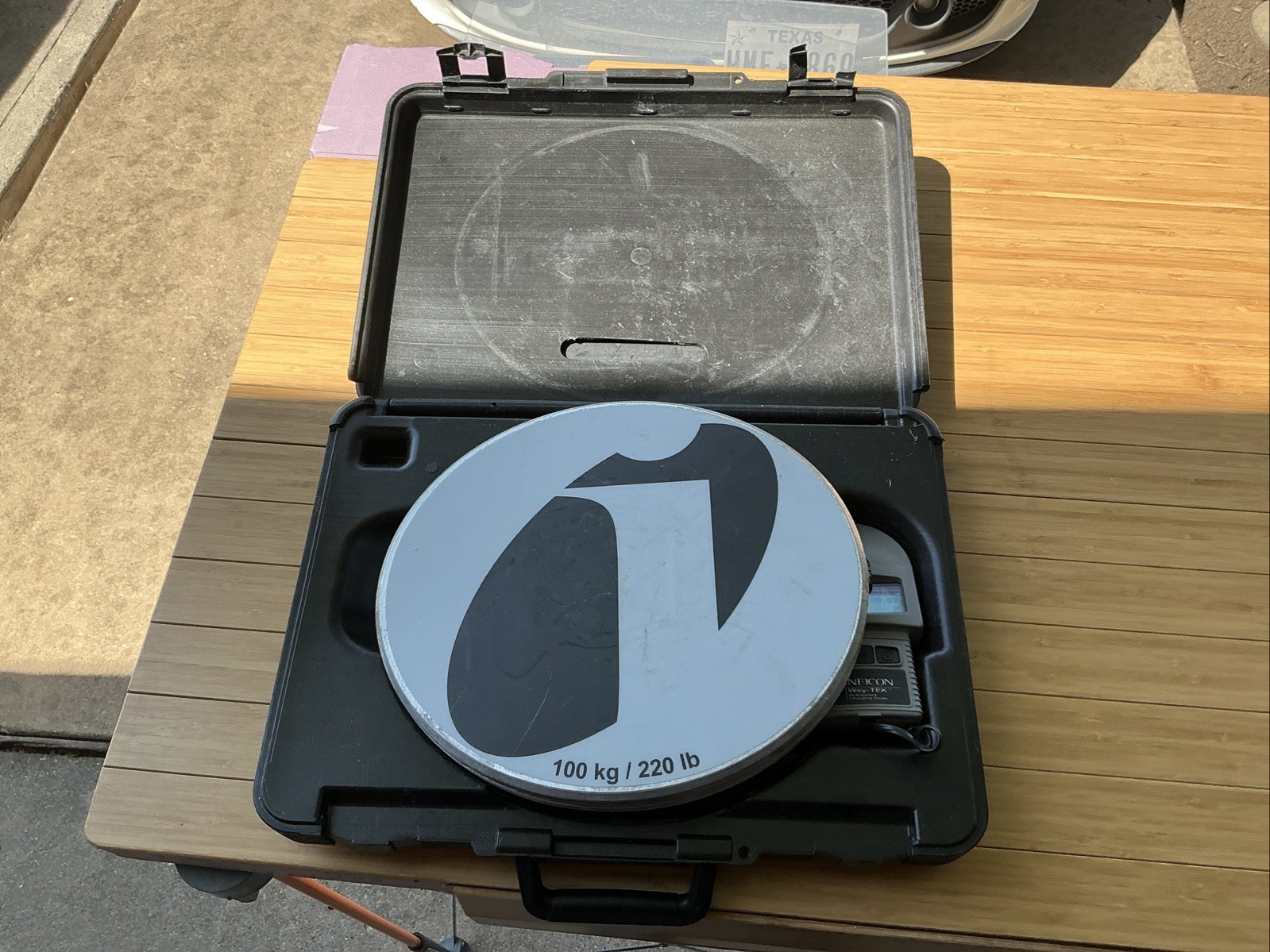 Inficon Wey-TEK 713-500-G1 220 Lbs/100 kg Refrigerant Charging Scale With Case