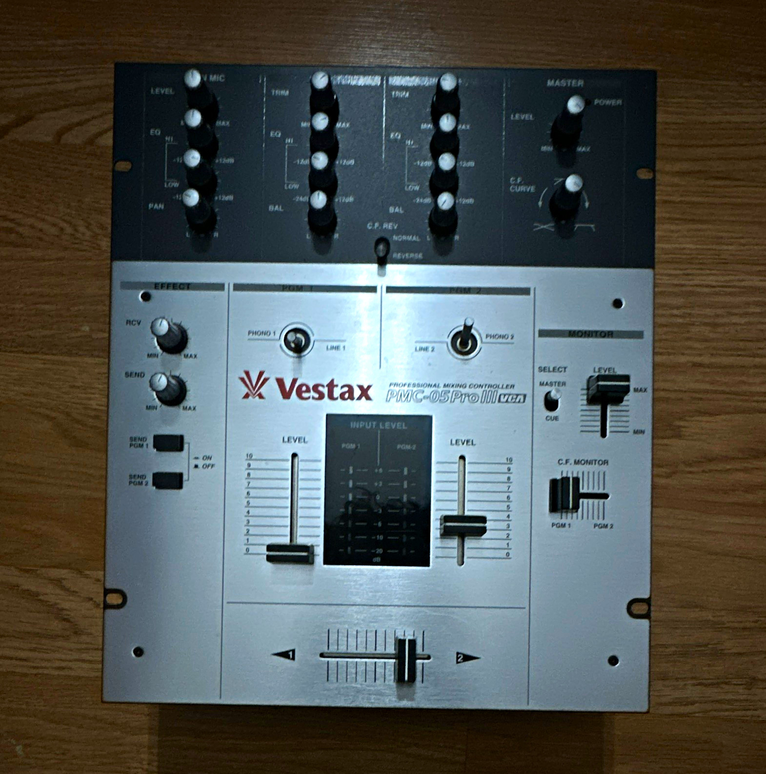Vestax PMC-05ProIII VCA DJ Mixer 2-Channel 3-Band EQ Replaceable Fader