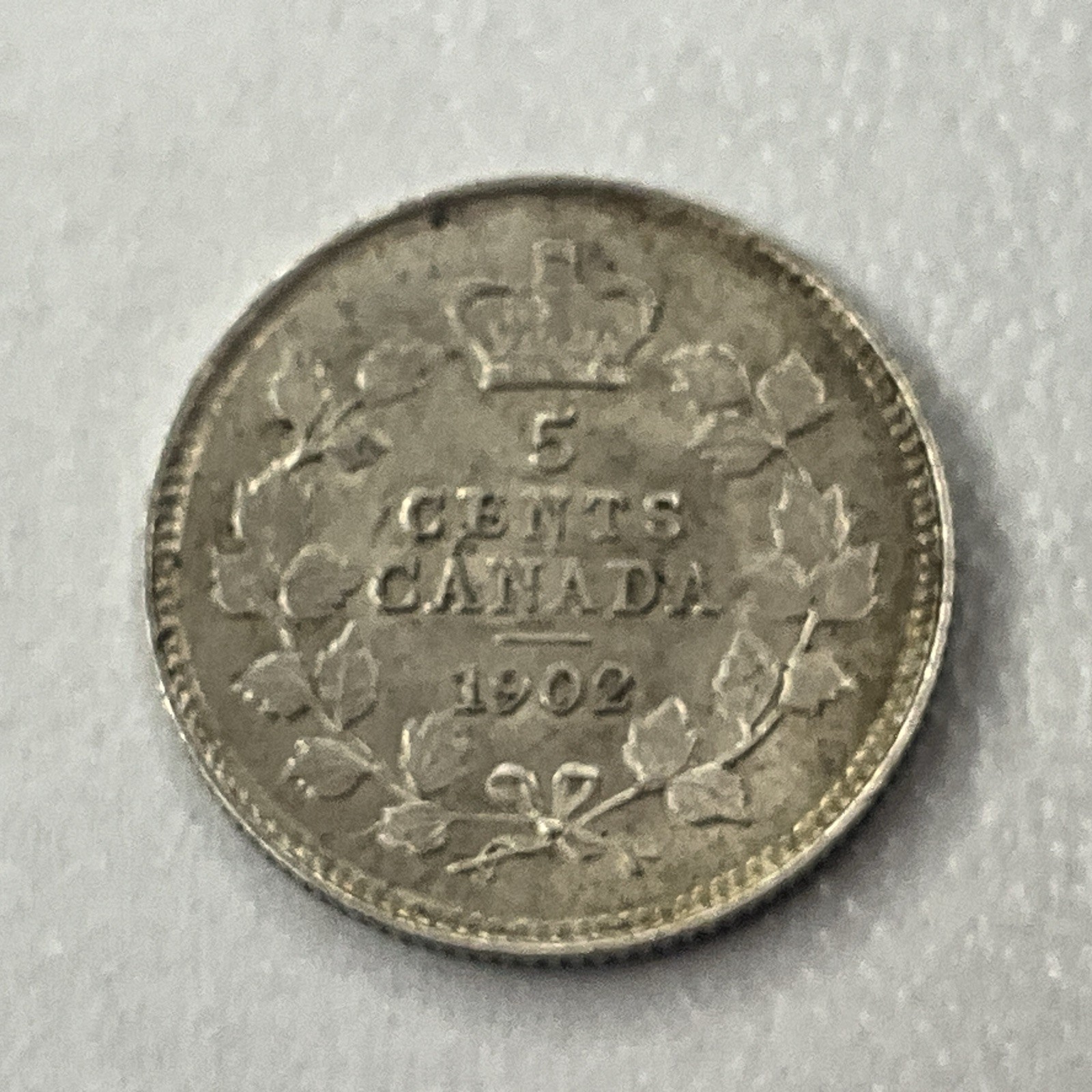 1902 CANADIAN SILVER 5 CENT COIN