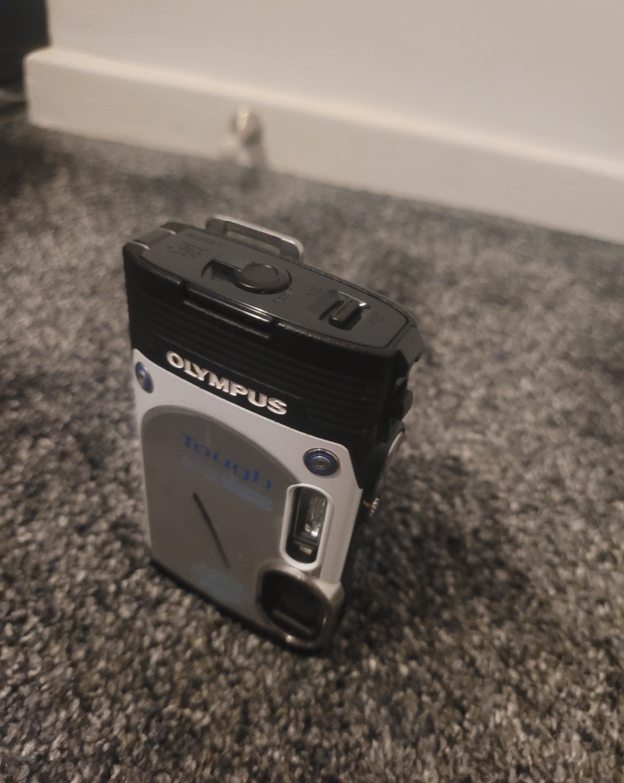 Olympus tough digital camera working faulty screen