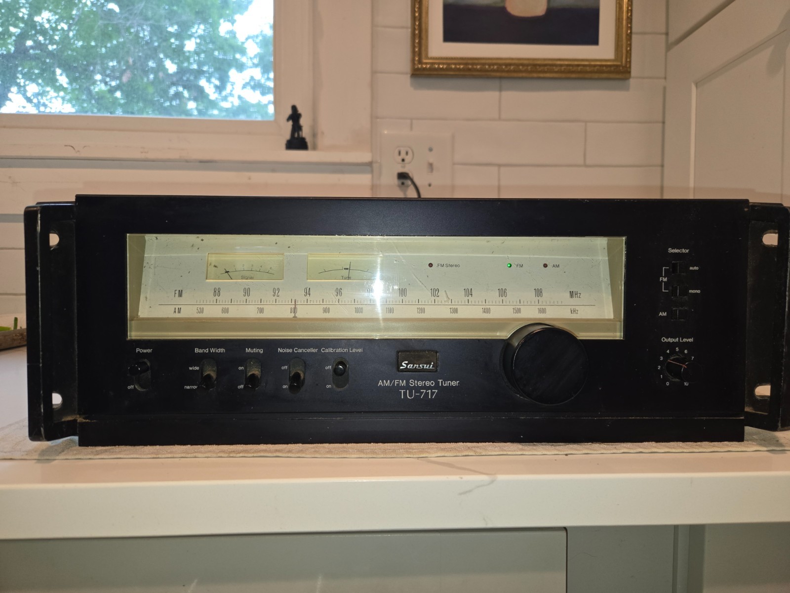 Sansui TU-717 AM/FM Stereo Tuner with Rack Handles Tested - Made In Japan