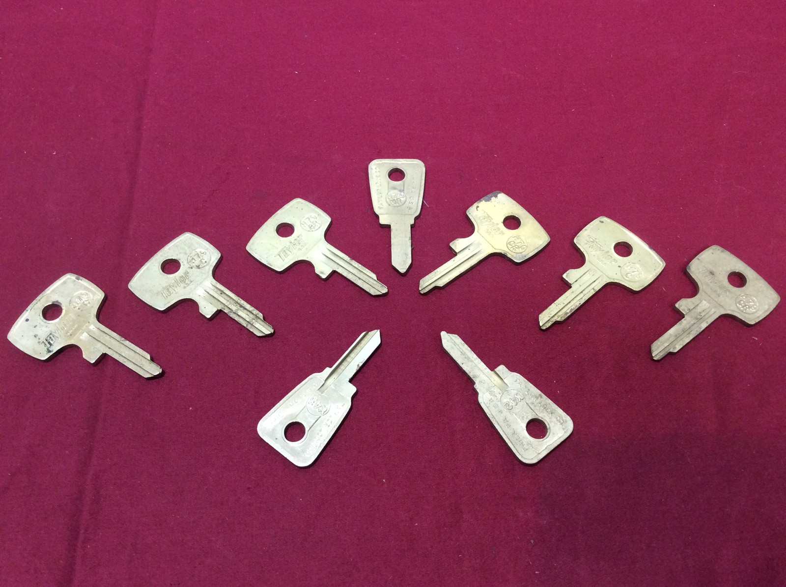 Locksmith Honda Motorcycle by Taylor X42, X43, HD42, etc. Key Blanks, Set of 9