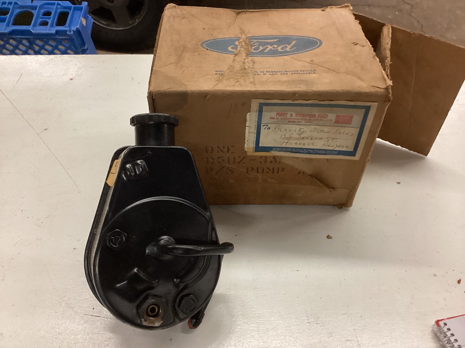 NOS 1975 75 Ford Van Power Steering Pump. Part #D5UZ OEM