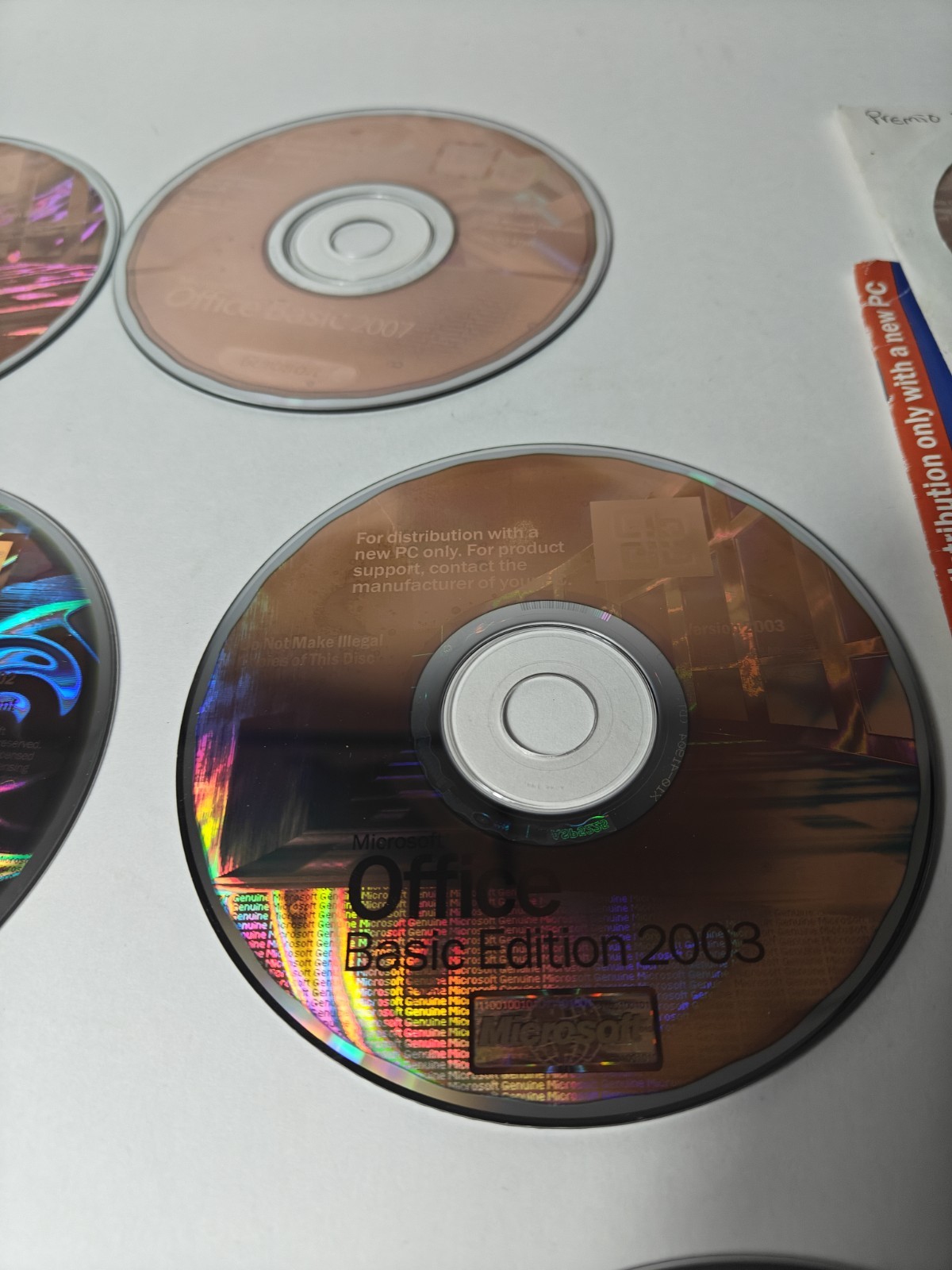 Microsoft Software Lot - Windows XP Professional Disc & Mixed Office Disc Bundle