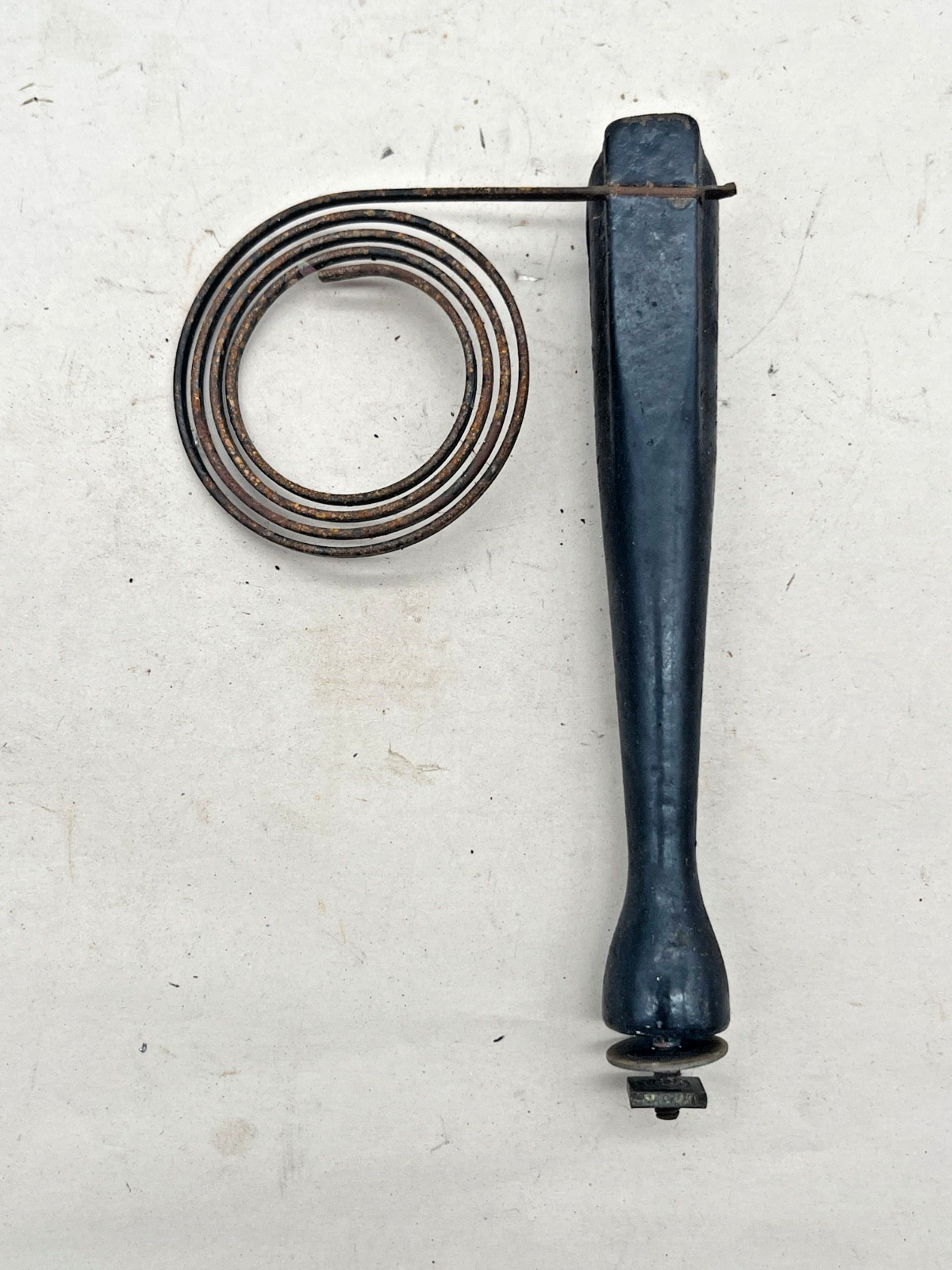 SETH THOMAS Gong Wire and Base Round 2 1/4" (CM86-9767)