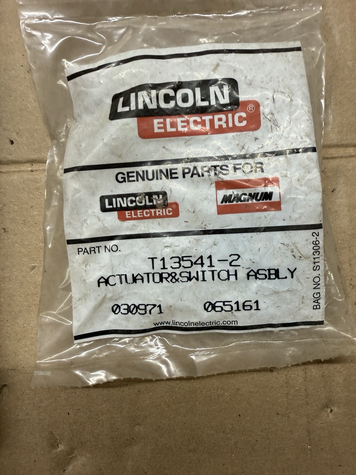 LINCOLN ELECTRIC T13541-2 SWITCH