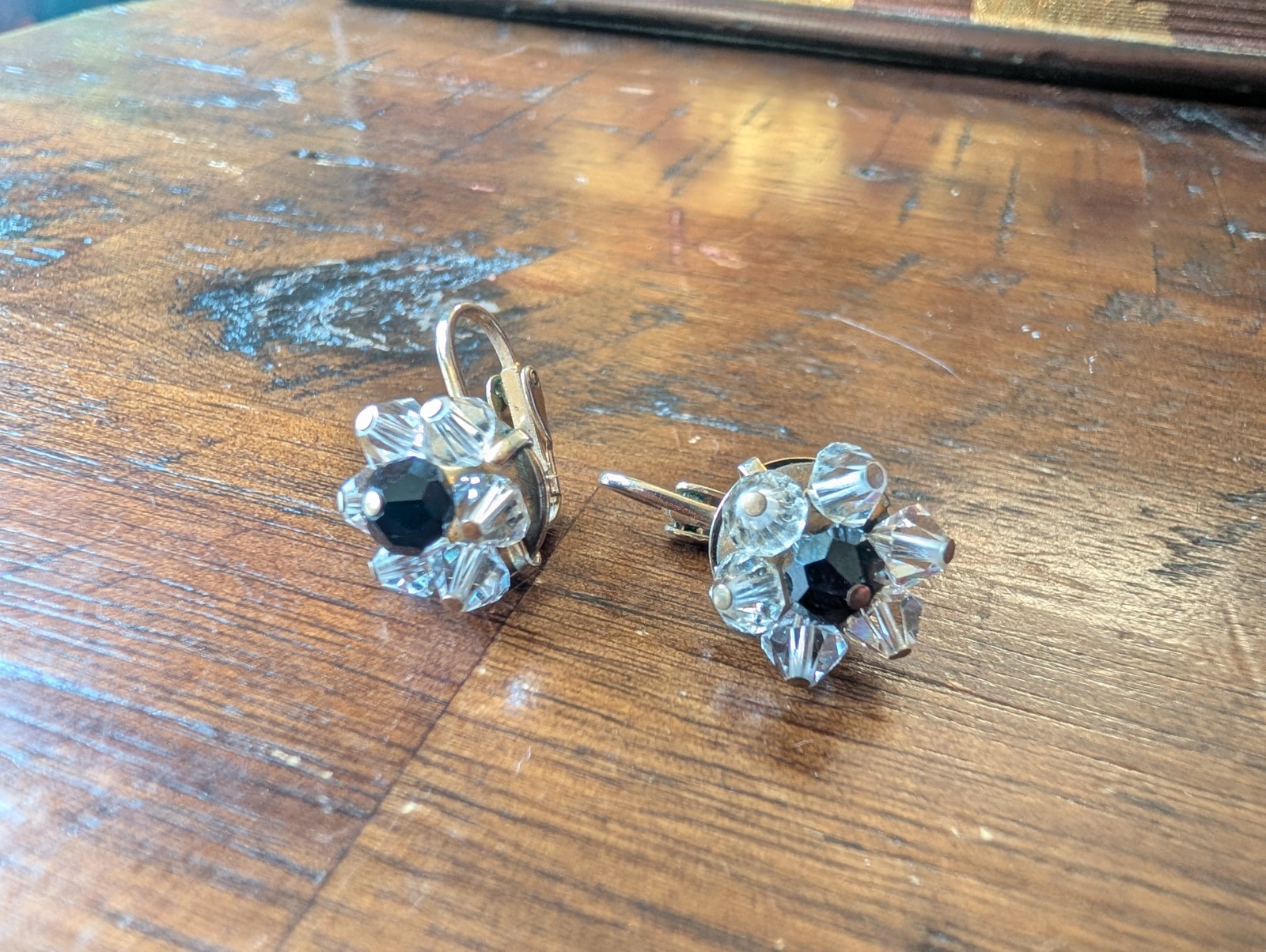 Vintage Black & Clear Rhinestone Cluster Clip-On Earrings – Mid Century