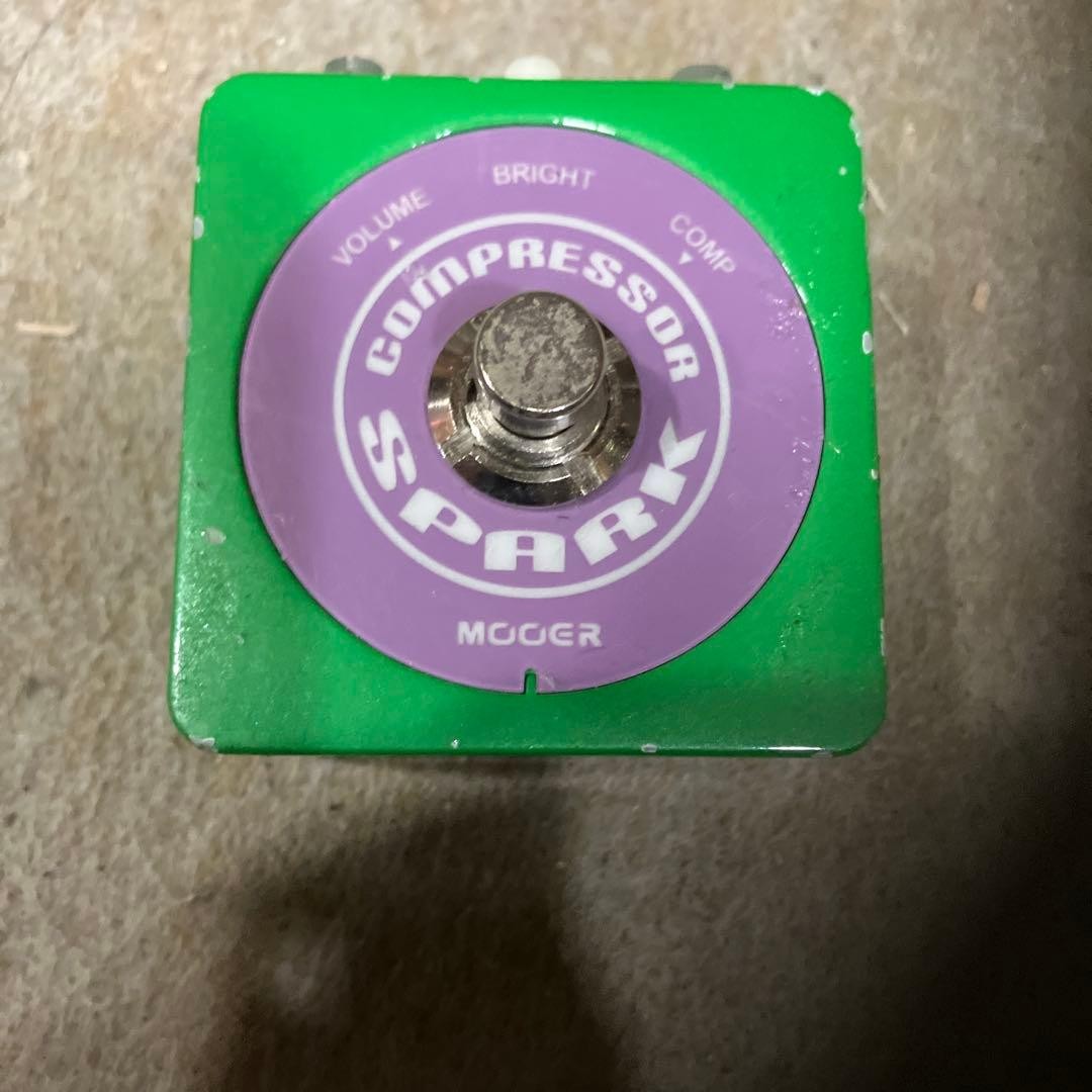 MOOER SPARK Optical Compressor Guitar Effect Pedal Used Box