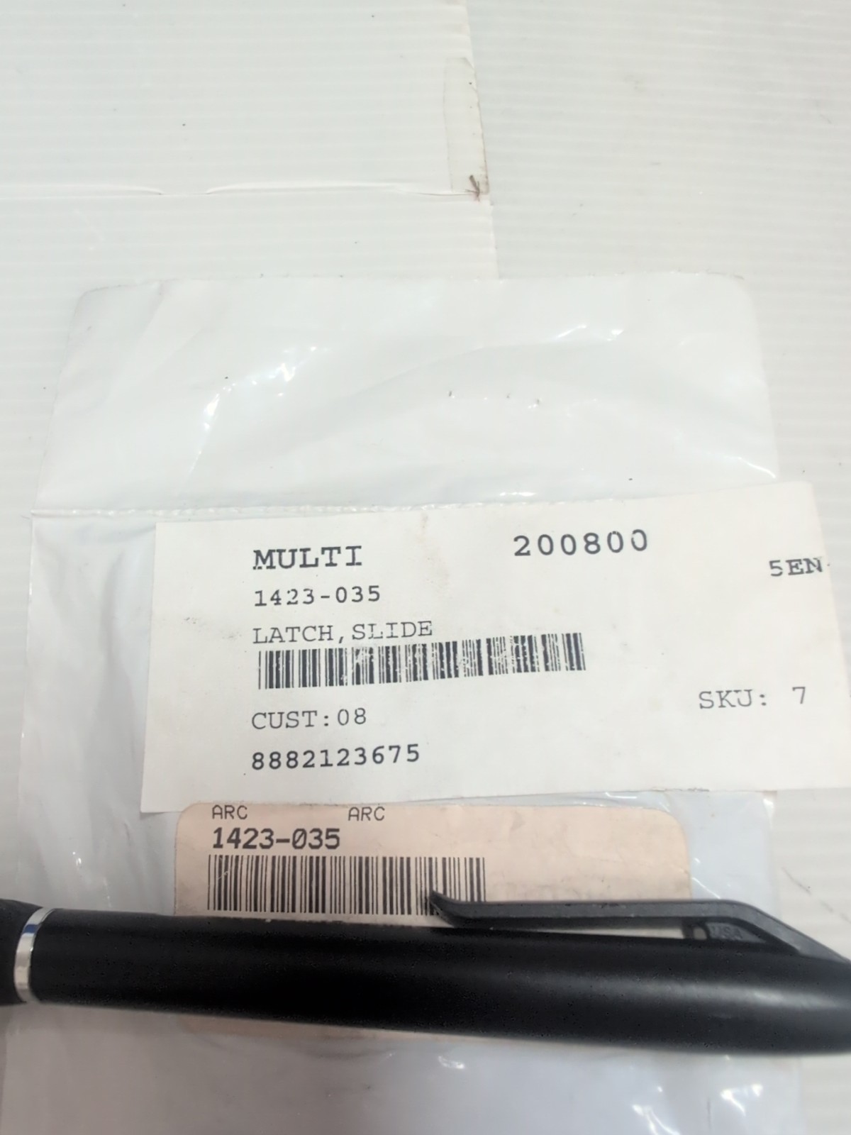 SLIDE LATCH 1423-035 BLACK Genuine OEM AC14