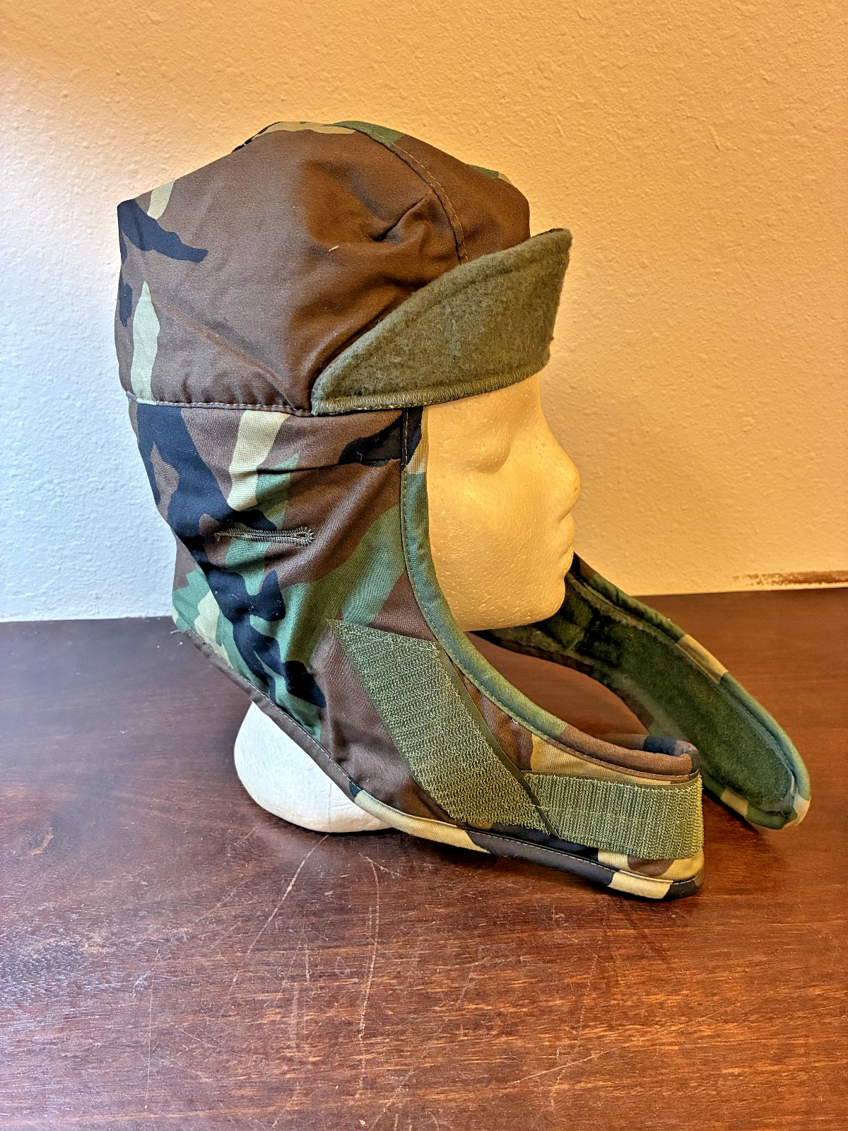 US Military Issue Woodland Camo Insulating Cold Weather Helmet Liner Cap - D4