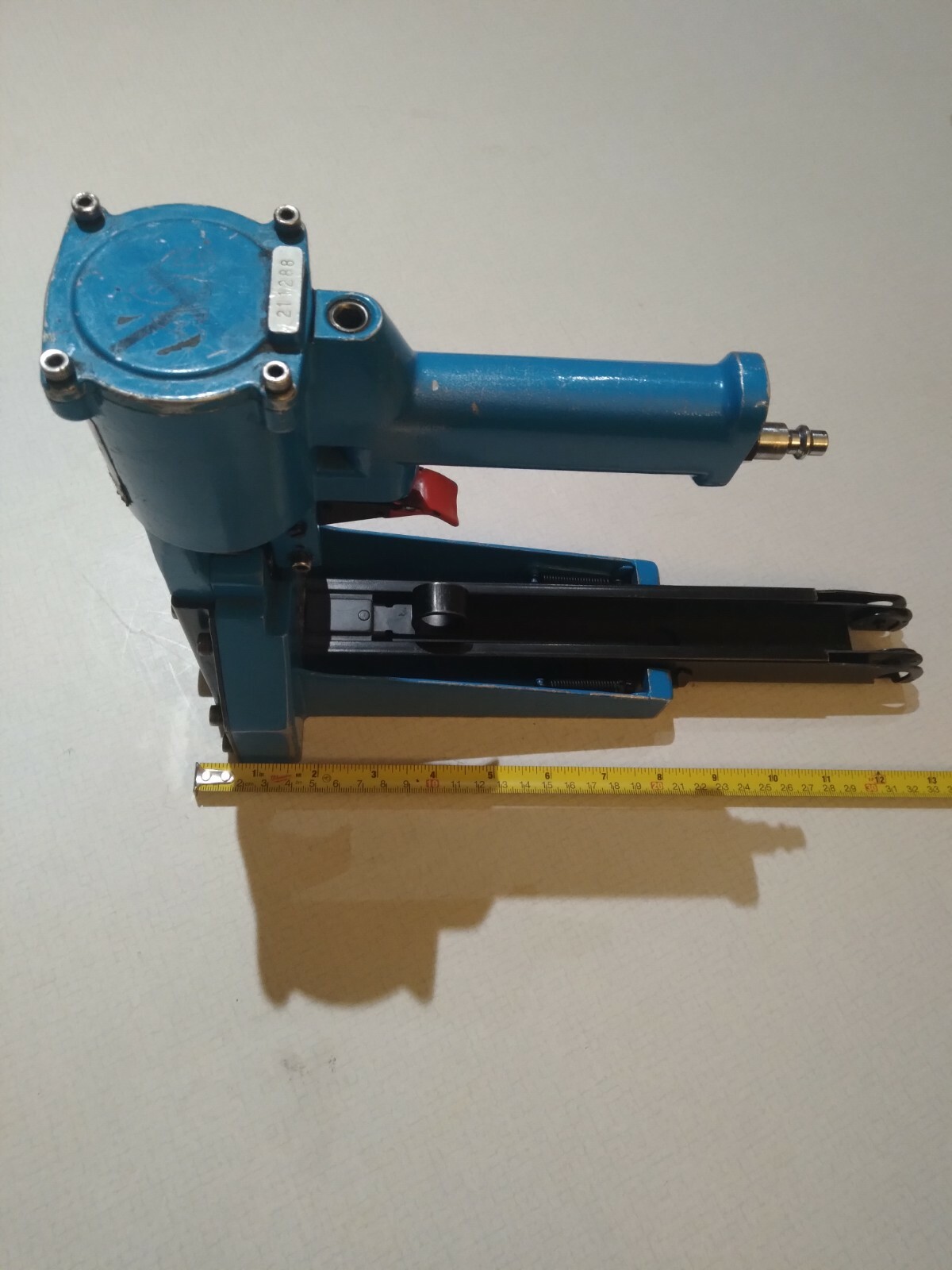 AMPLE ASC500 HD PNEUMATIC BOX STAPLER CLOSER LIGHTLY USED 1.25 inch staples