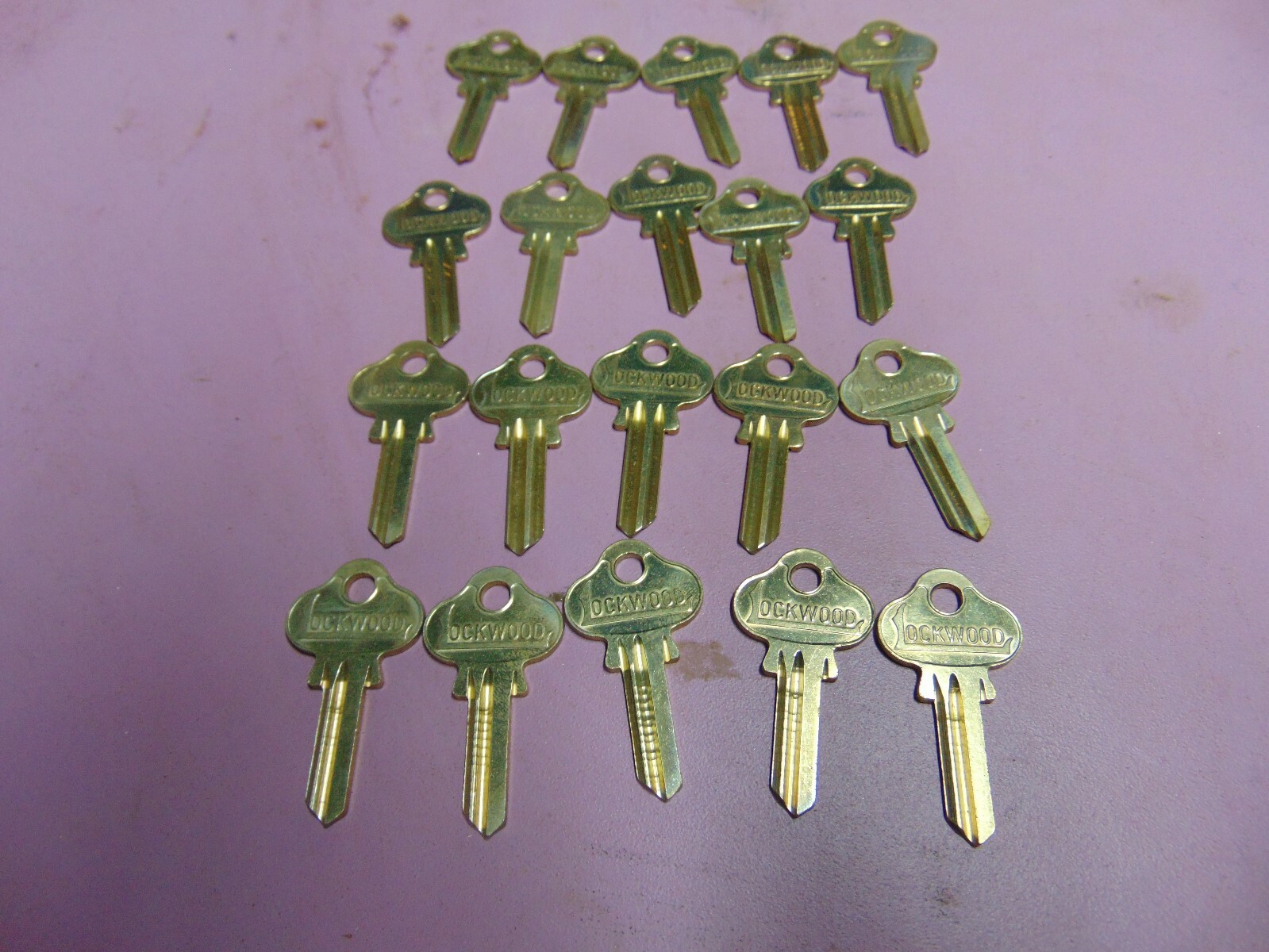 20  keys   LOCKWOOD  1004b  KEYS BLANKS UNCUT       LOCKSMITH