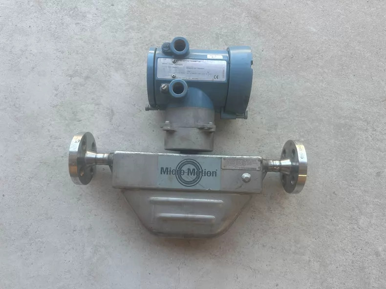 Micro Motion R025S116NCAPMZZZZ13033484 Flow Sensor Used 1PCS