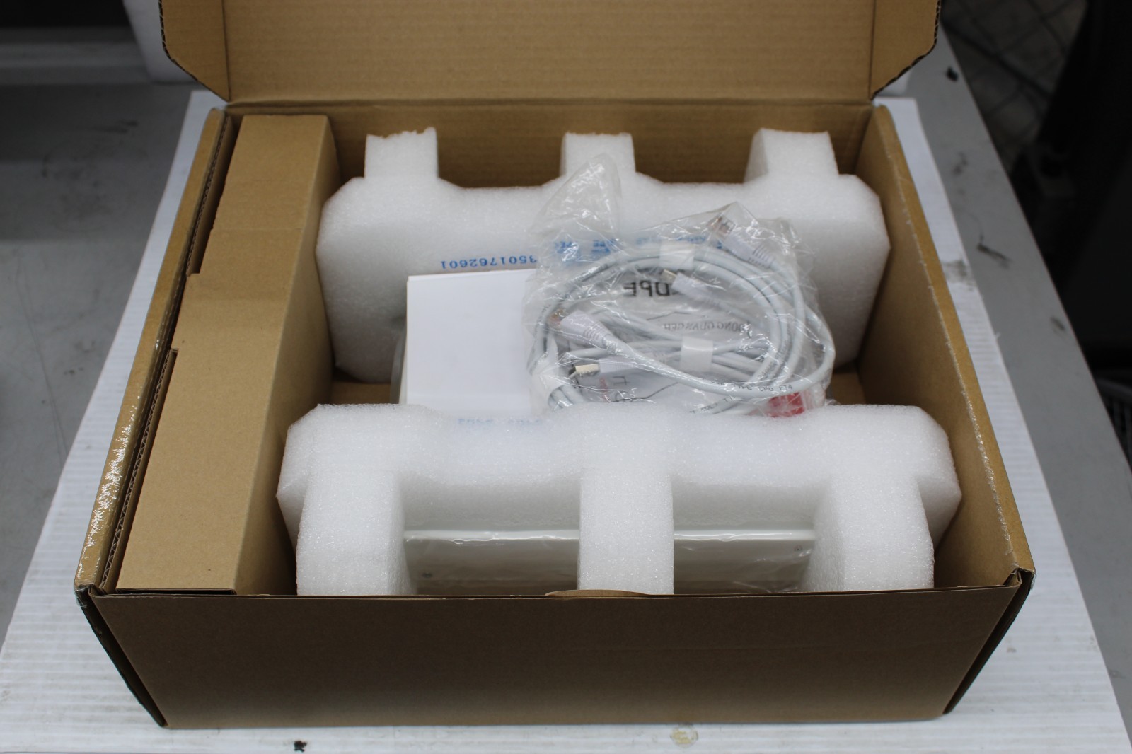 Fortinet FortiGate FG-90D-POE Network Security Firewall P12826-10-01