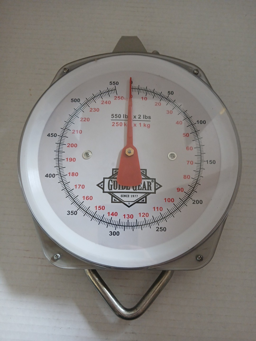 Guide gear scale 550 pound capacity.