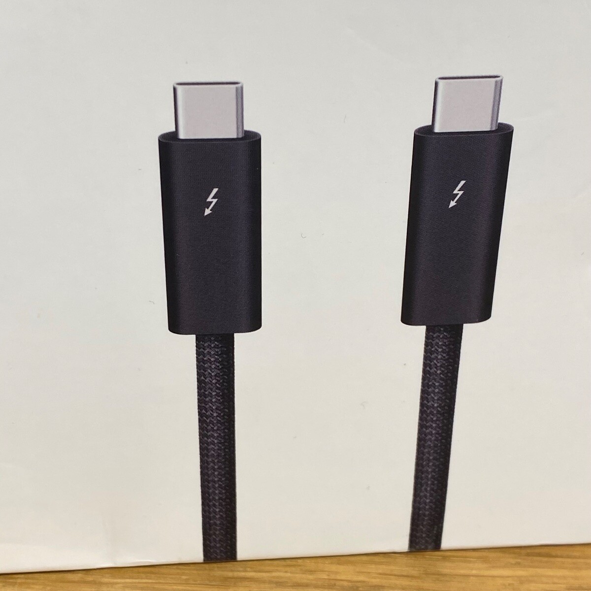 Apple Thunderbolt 4 Pro Cable 3m USB-C MacBook iPad iMac iPhone 100% Original