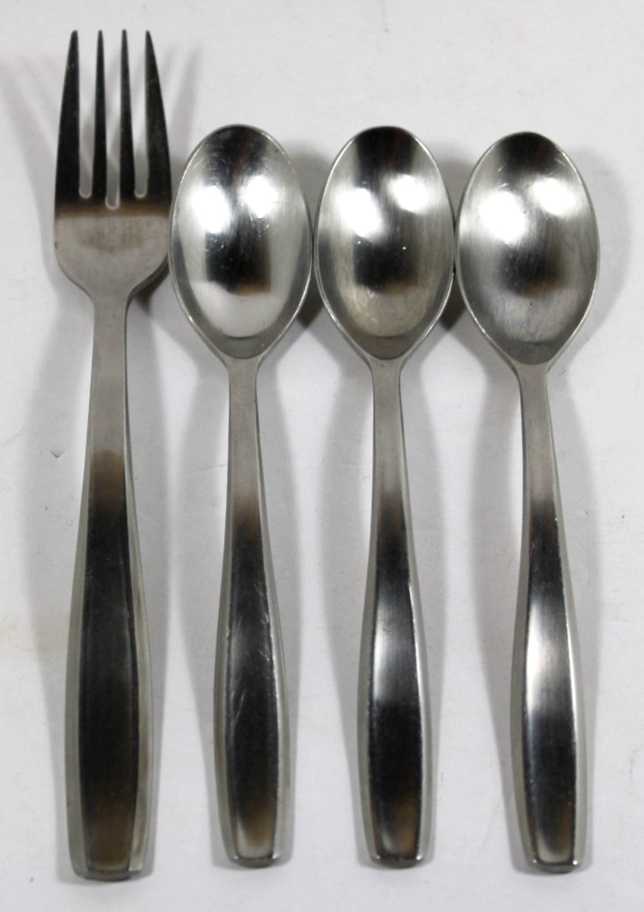 4 Pce. Gourmet Settings Jazz Stainless Flatware - 3 Teaspoons, 1 Dinner Fork