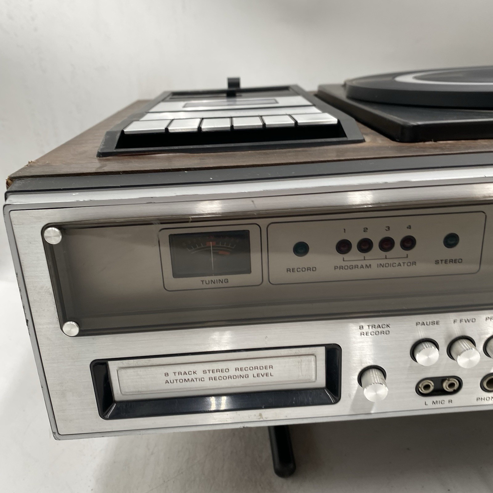 Zenith IS4040 Integrated Stereo System