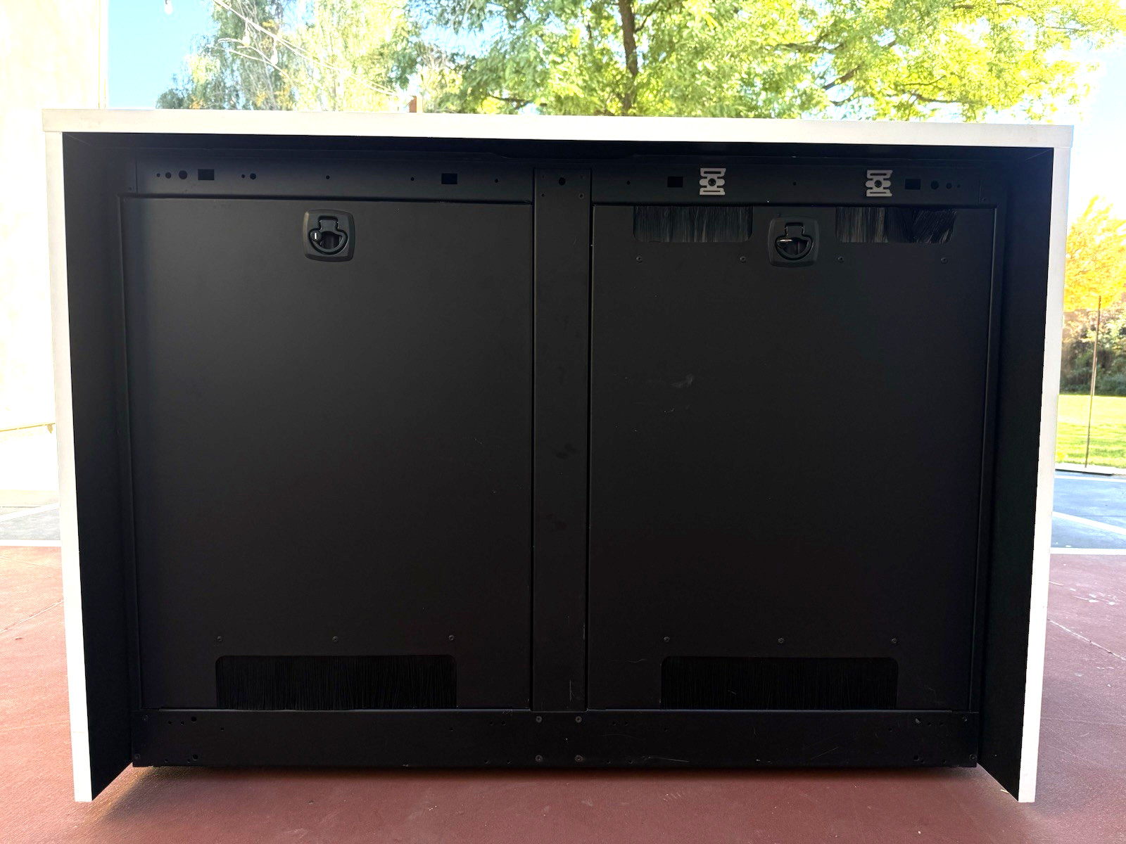 Middle Atlantic C5-FF27-2 Complete Credenza 28U Rack Frame 27in Depth (White)
