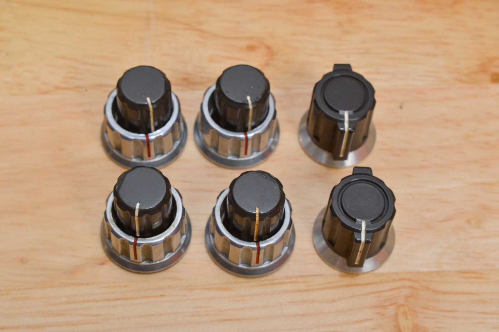 KENWOOD TS-430S PARTS: SMALL KNOB & SKIRT LOT