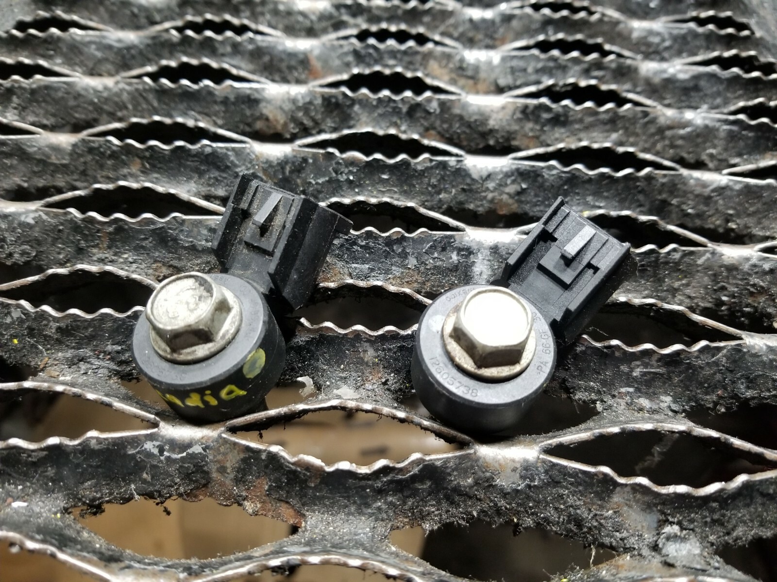 13 14 15 GMC ACADIA KNOCK SENSOR pair OEM