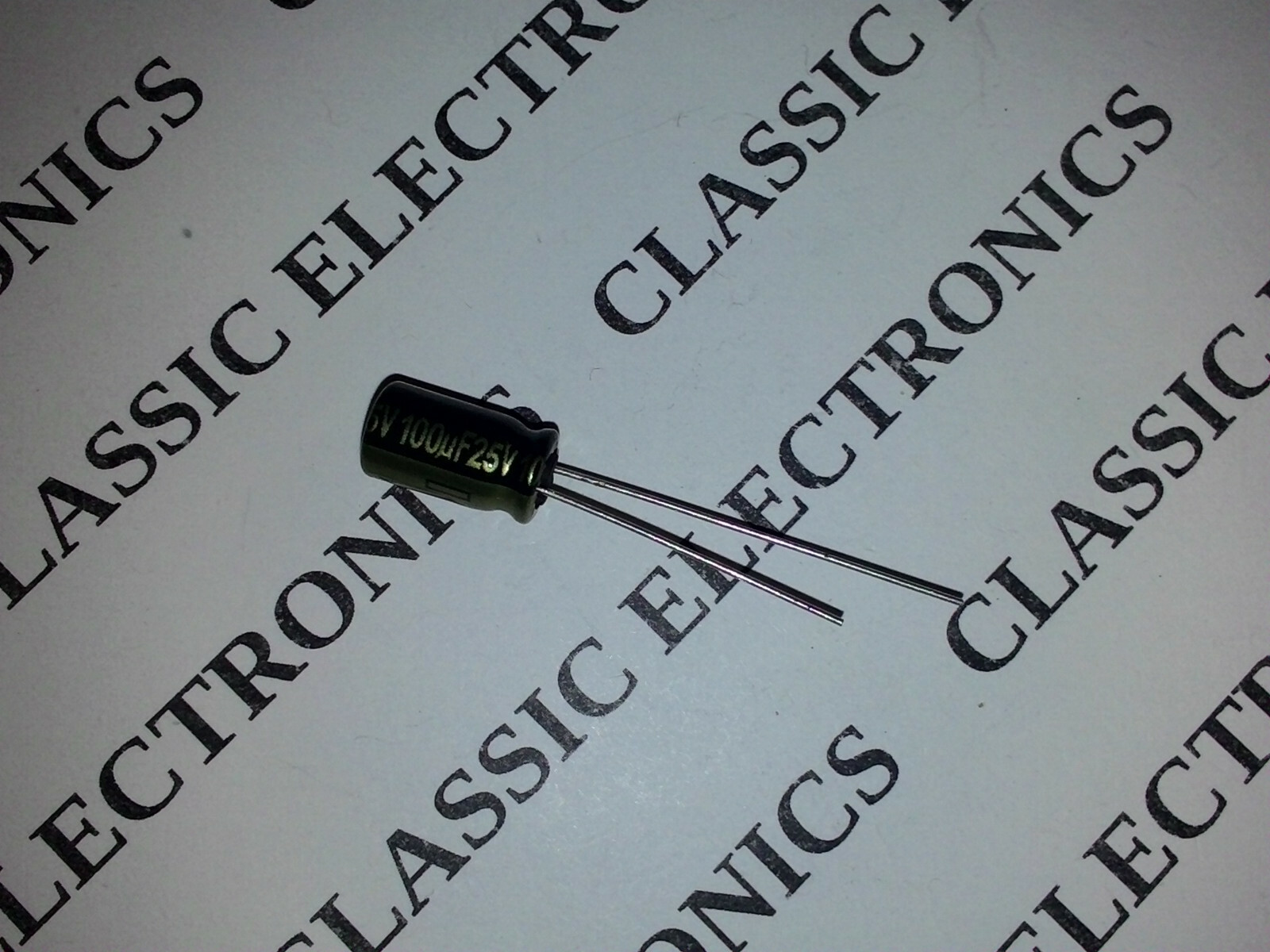 Lot of Panasonic 100uF 25 Volt Radial Lead Electrolytic Capacitors  USA Seller