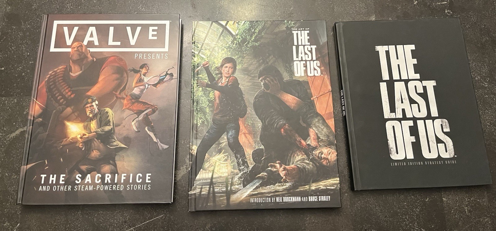 The Last Of Us Strategy Guide American Dreams Comic Valve The Sacrifice Preowned