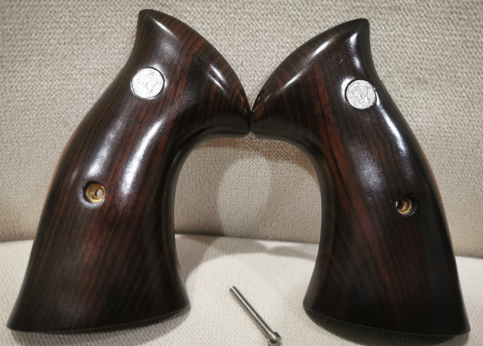 TARGET GRIPS FOR S&W K, L FRAME SQUARE BUTT MOD 686, 66 EBONY WOOD NICE # 13