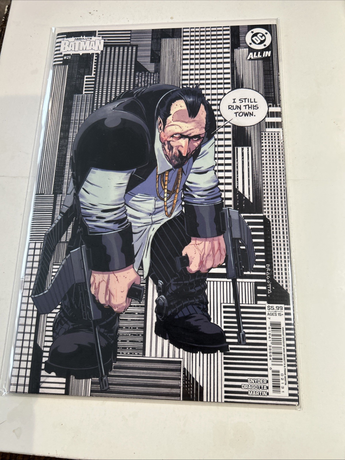 ABSOLUTE BATMAN #21 VARIANT C - NICK DRAGOTTA PENGIUN - FIRST PRINT