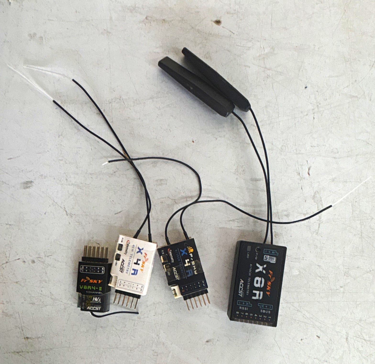 FrSky 2.4GHz ACCST RC Receiver Lot.  X8R, x4r, v8r4-ii w/ Antennas SBUS RSSI